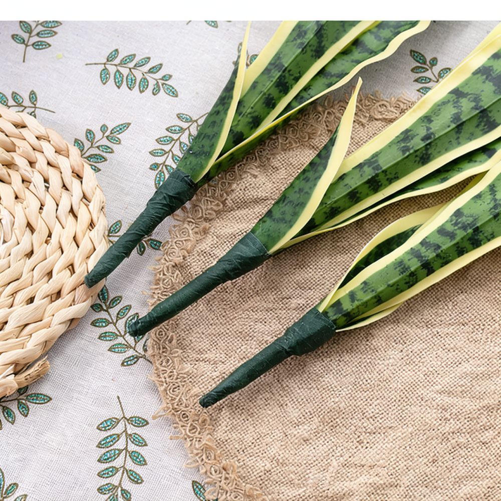 Realistyczne, sztuczne liście  – Snake Plant recenzja i cena